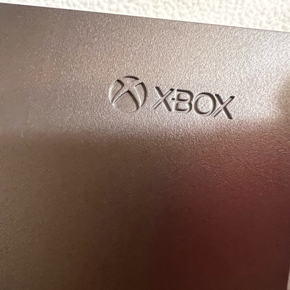 Gold Rush Special Edition X Box One X 500 gb Console - Picture 11 of 14